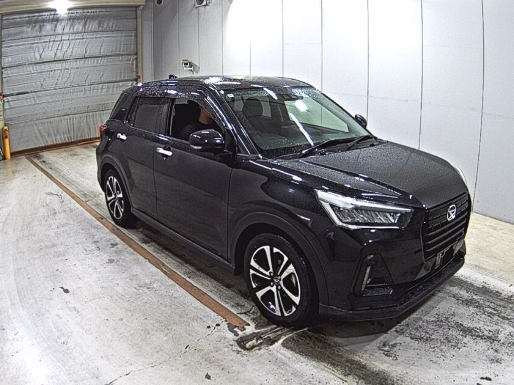 DAIHATSU ROCKY