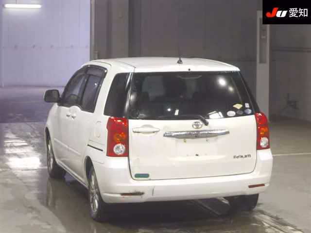 TOYOTA RAUM