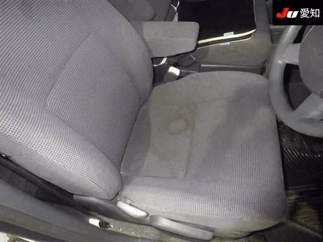 TOYOTA RAUM