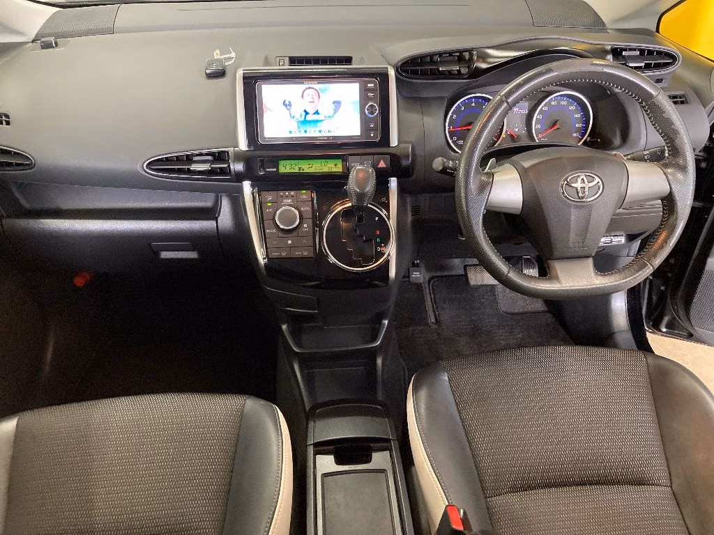TOYOTA WISH