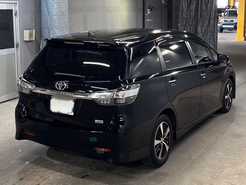 TOYOTA WISH