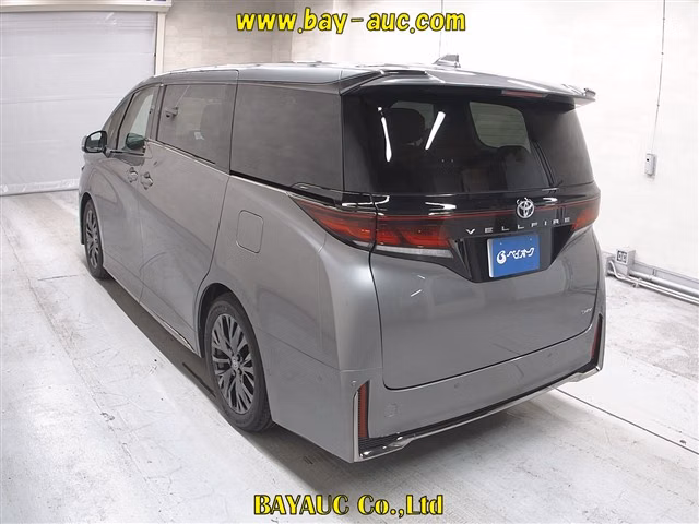 TOYOTA VELLFIRE