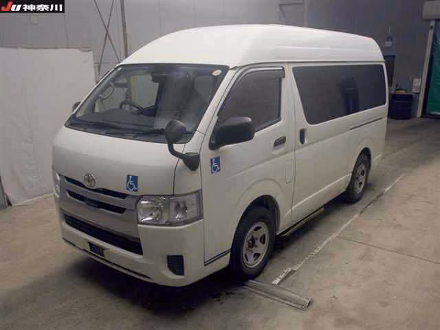 TOYOTA REGIUS ACE
