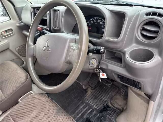 MITSUBISHI MINICAB