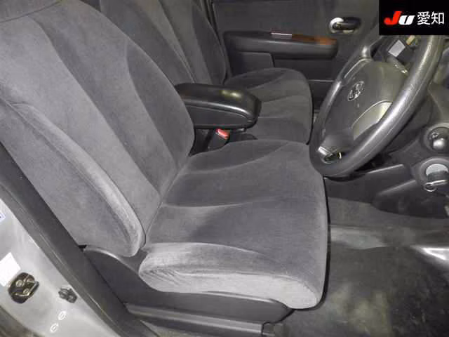 NISSAN TIIDA LATIO