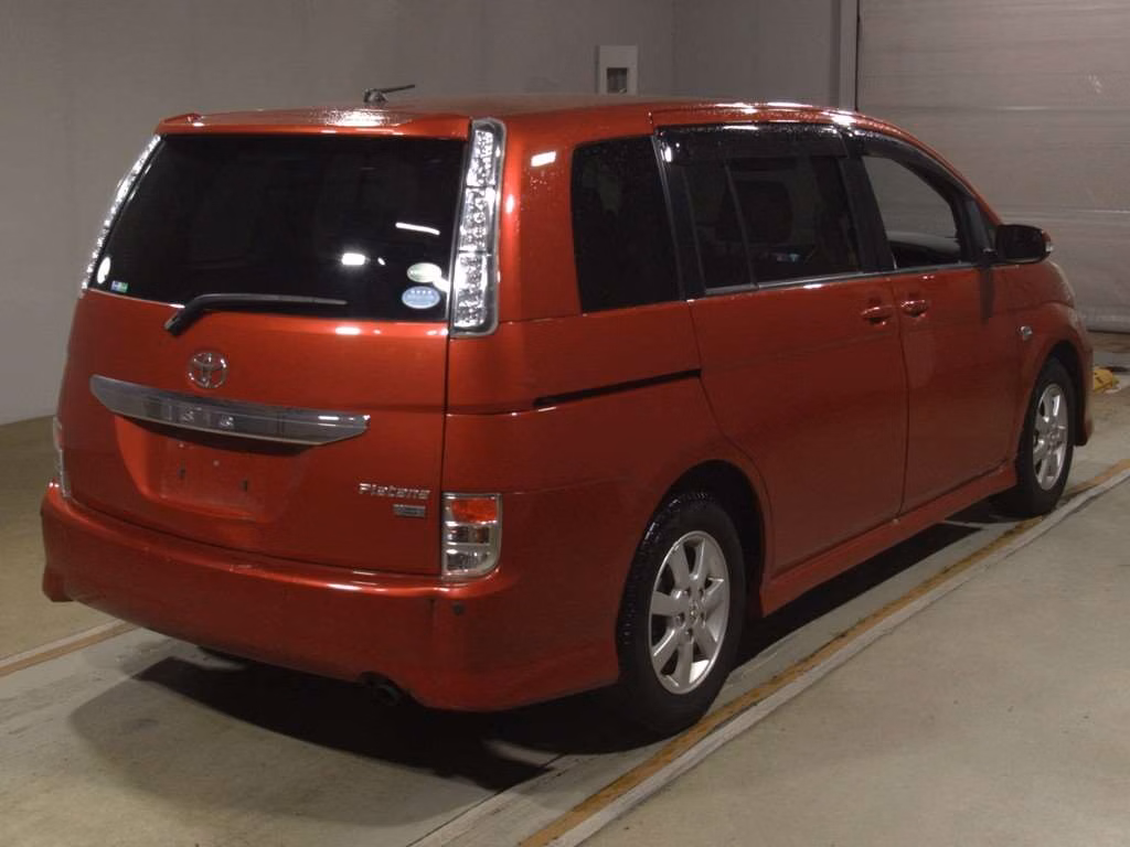 TOYOTA ISIS
