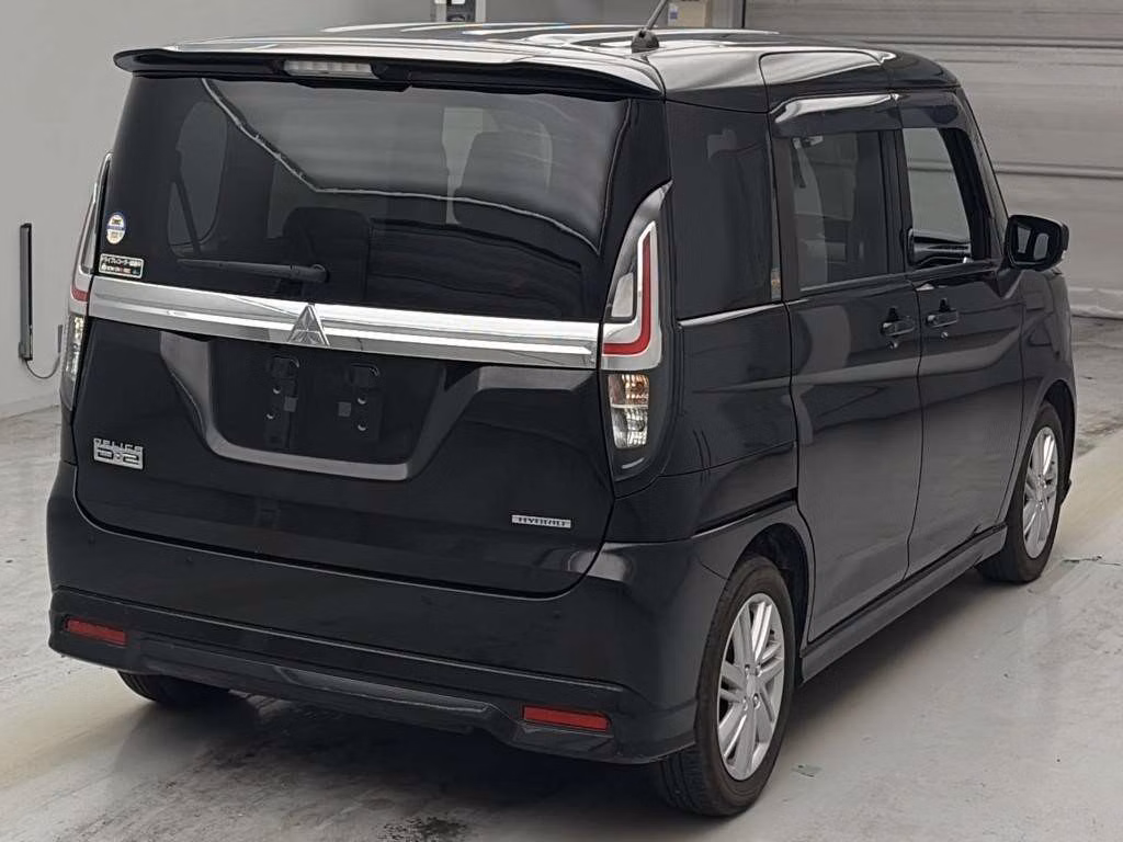 MITSUBISHI DELICA D:2