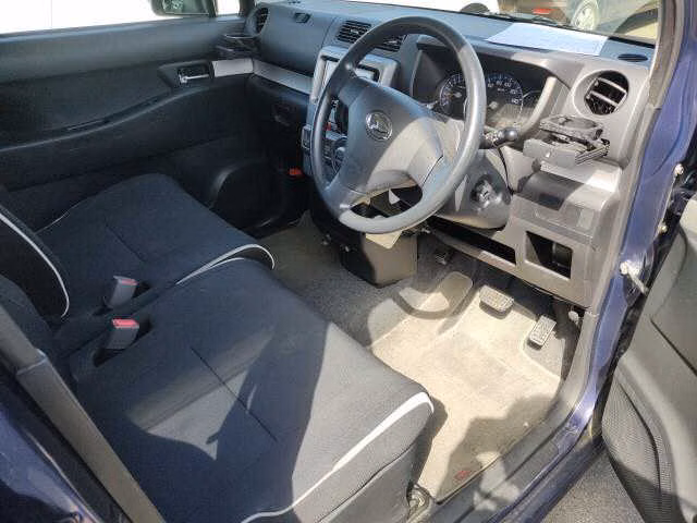 DAIHATSU MOVE CONTE