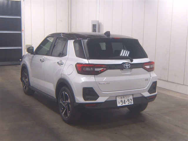 TOYOTA RAIZE