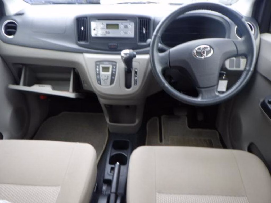TOYOTA PIXIS EPOCH