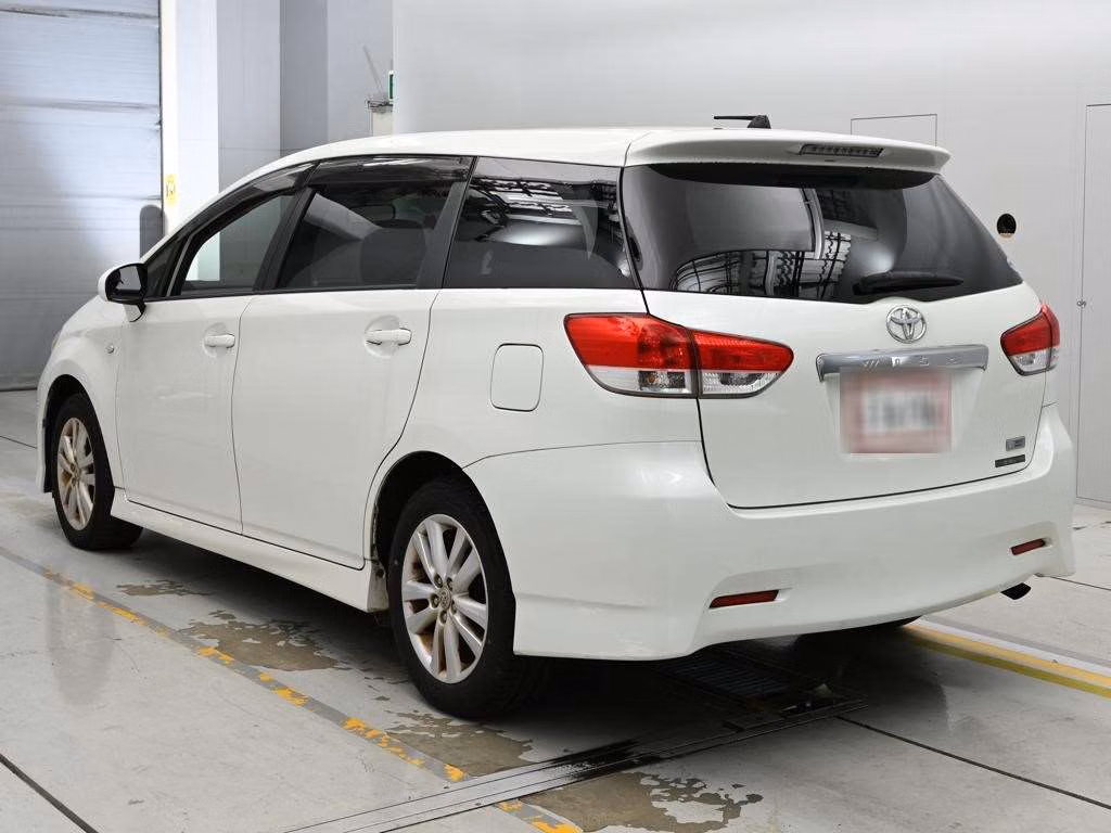 TOYOTA WISH