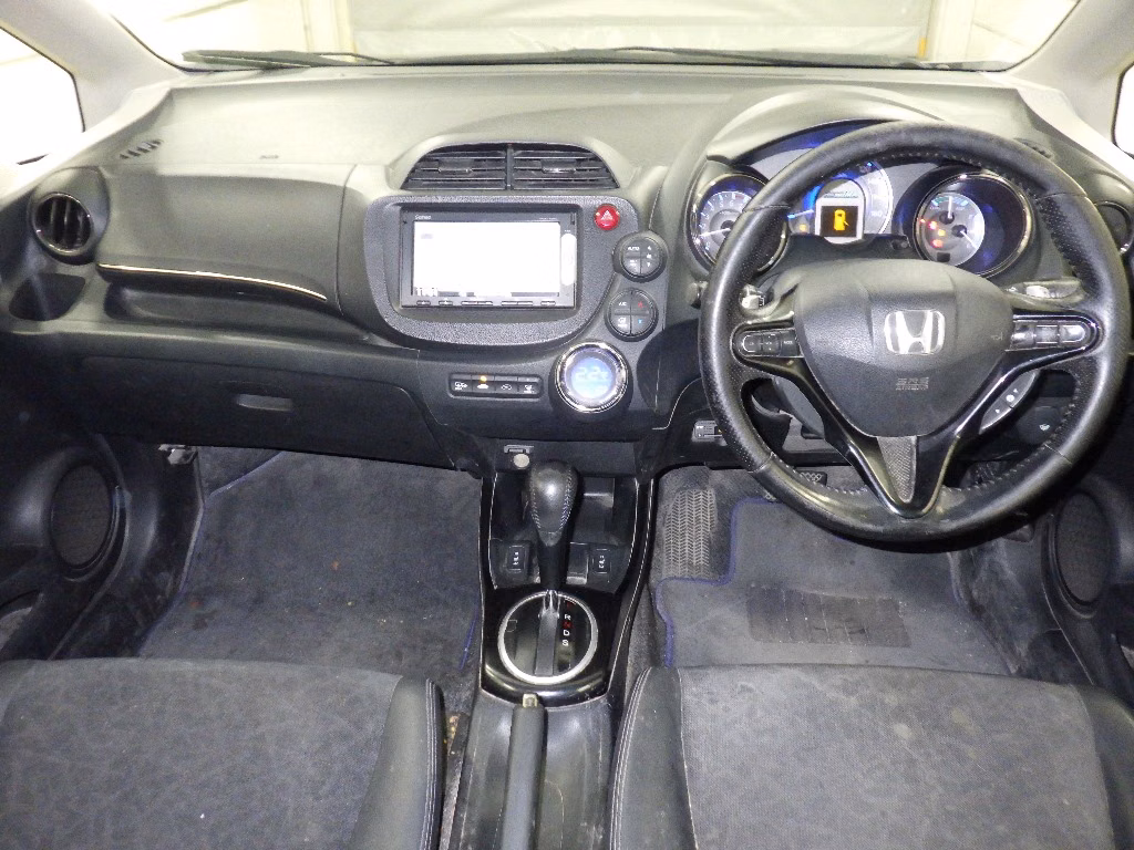 HONDA FIT SHUTTLE