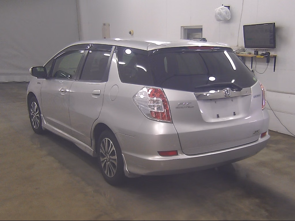 HONDA FIT SHUTTLE