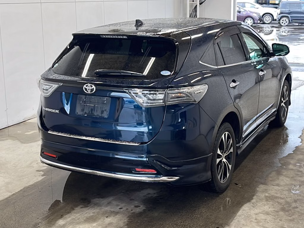 TOYOTA HARRIER
