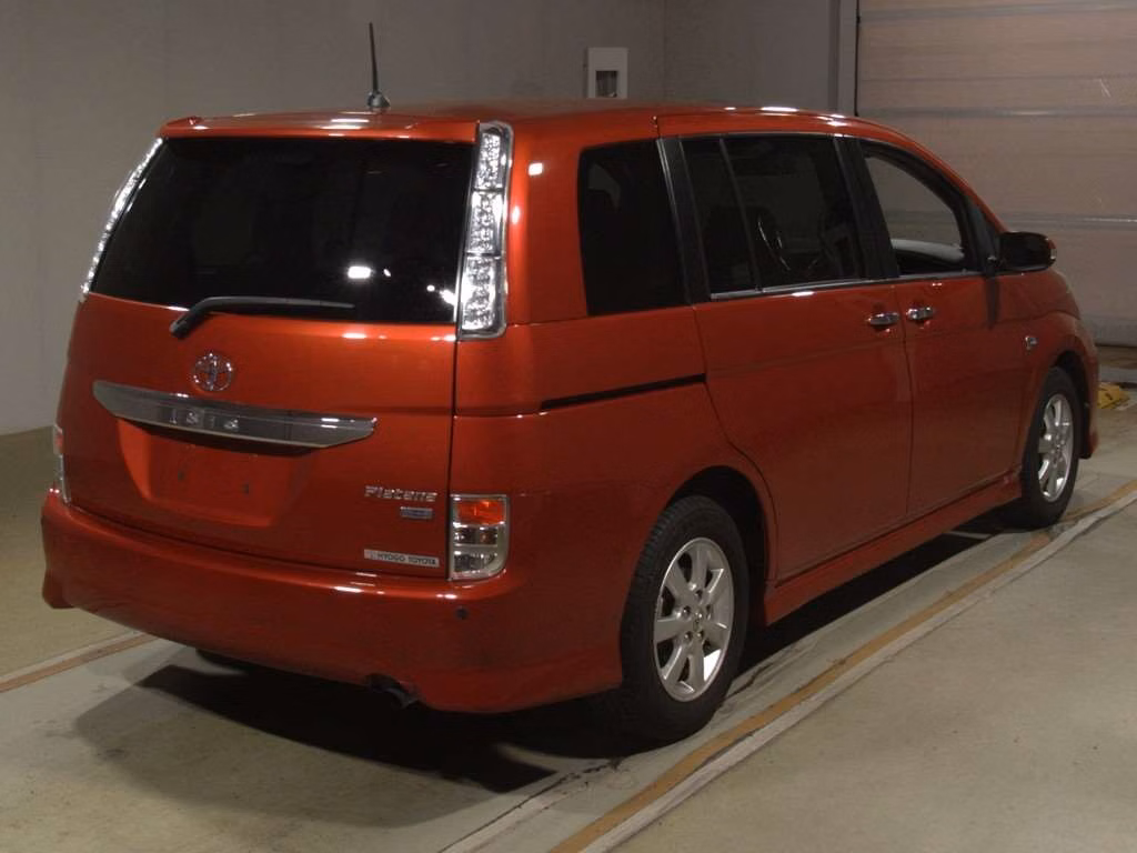 TOYOTA ISIS