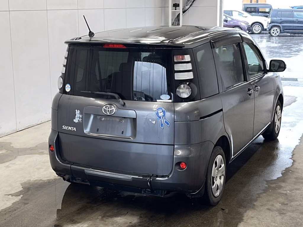 TOYOTA SIENTA