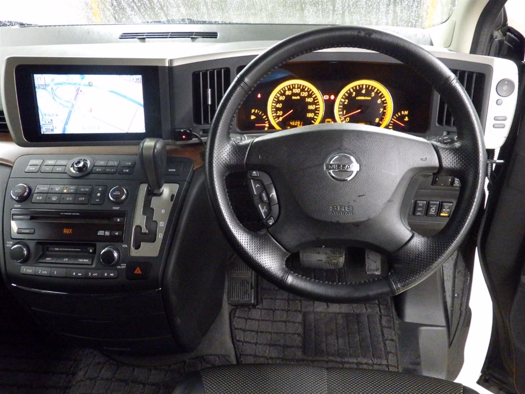 NISSAN ELGRAND
