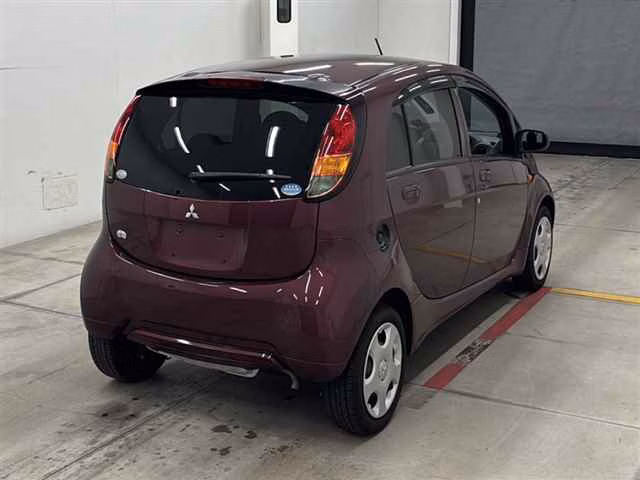 MITSUBISHI I