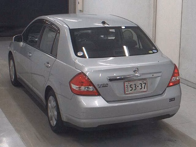 NISSAN TIIDA LATIO