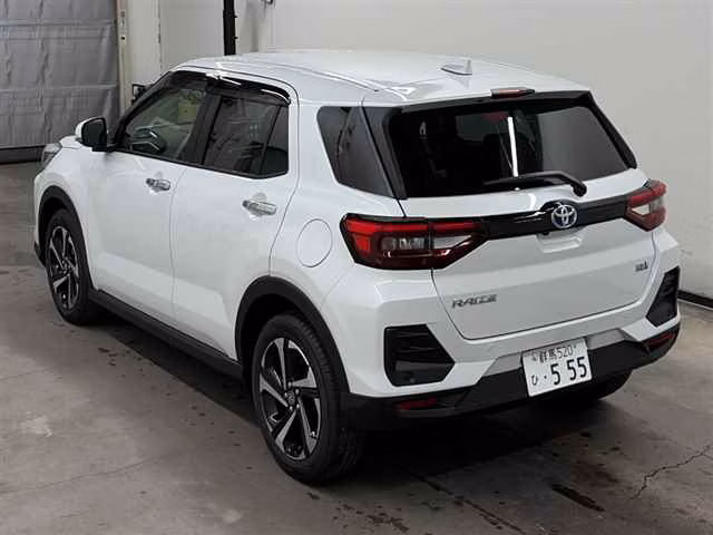 TOYOTA RAIZE