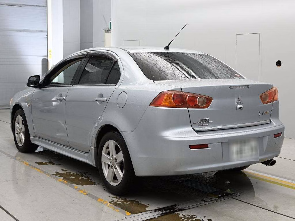 MITSUBISHI GALANT FORTIS