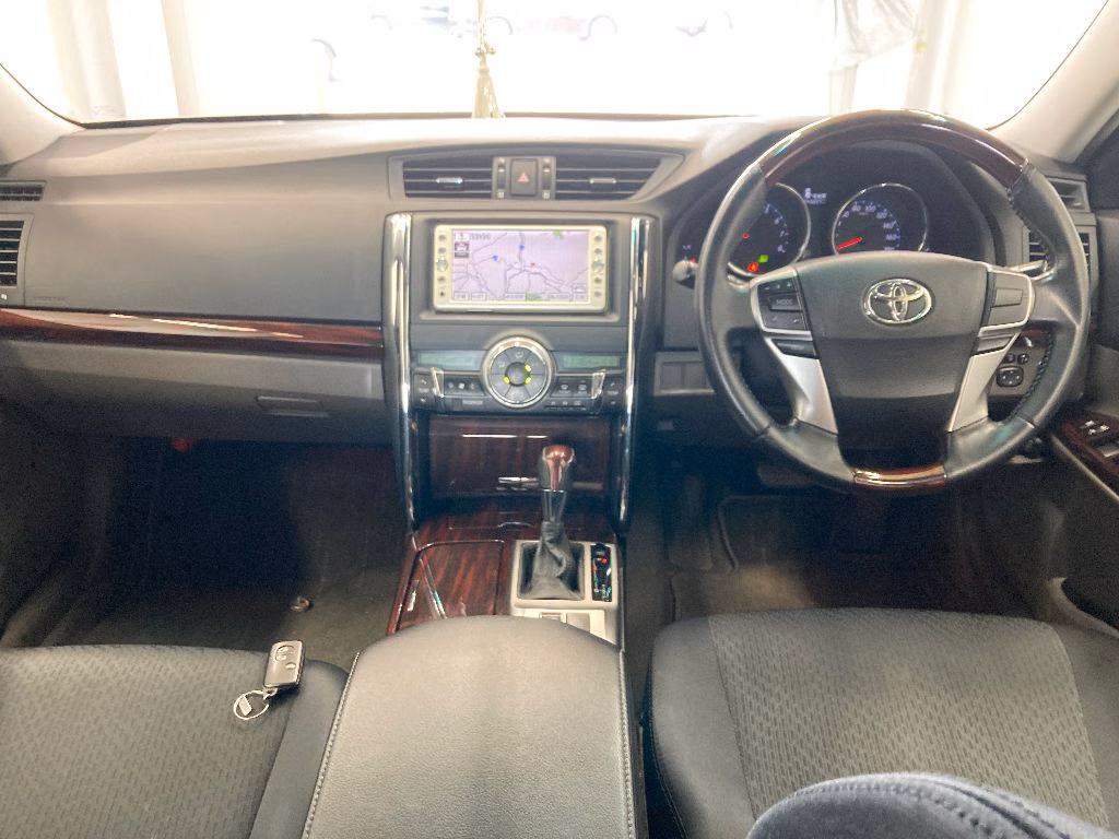 TOYOTA MARK X