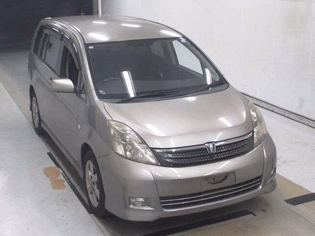 TOYOTA ISIS