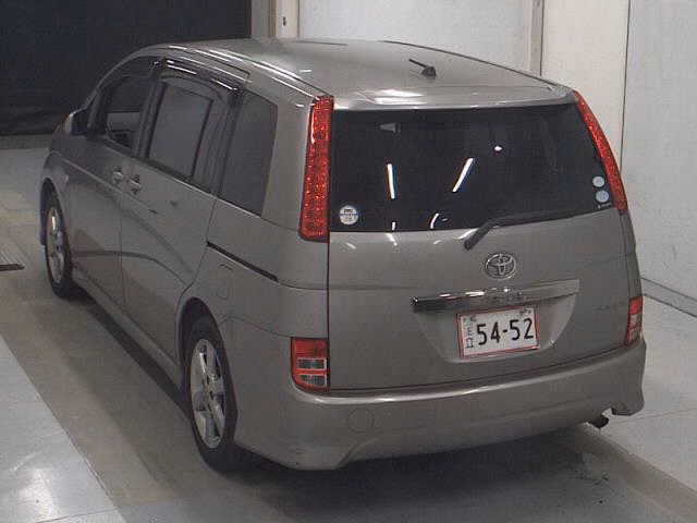 TOYOTA ISIS
