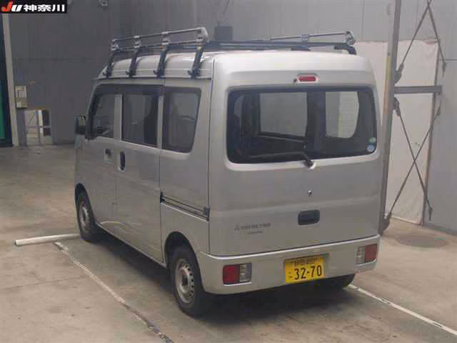 MITSUBISHI MINICAB