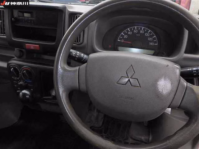MITSUBISHI MINICAB
