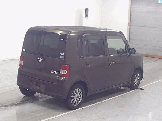 DAIHATSU MOVE CONTE