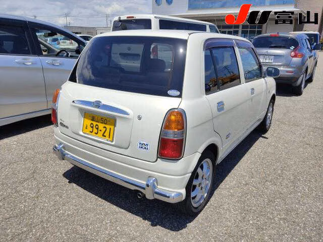 DAIHATSU MIRA GINO