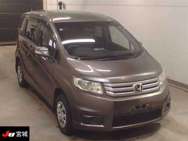HONDA FREED SPIKE