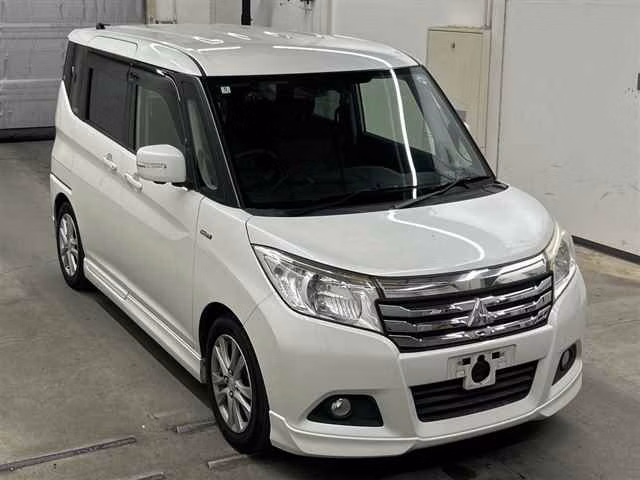 MITSUBISHI DELICA D:2