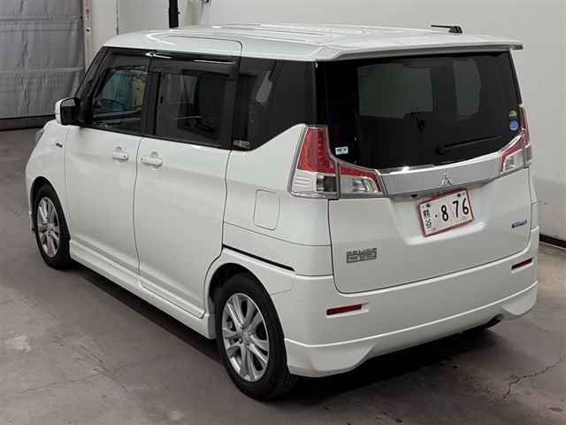 MITSUBISHI DELICA D:2