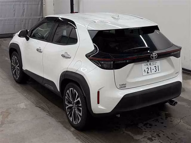 TOYOTA YARIS CROSS