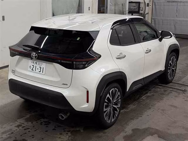 TOYOTA YARIS CROSS