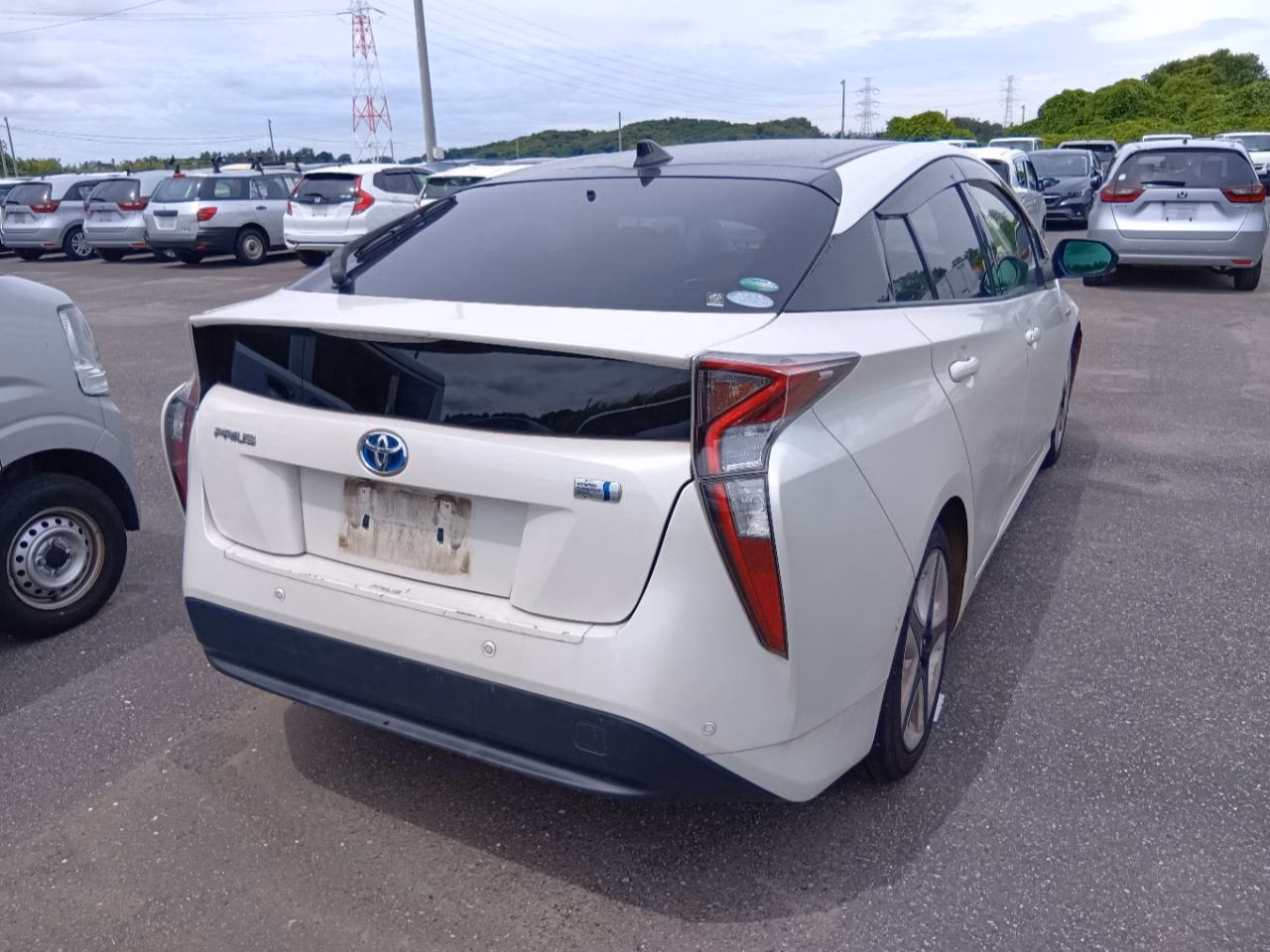 TOYOTA PRIUS