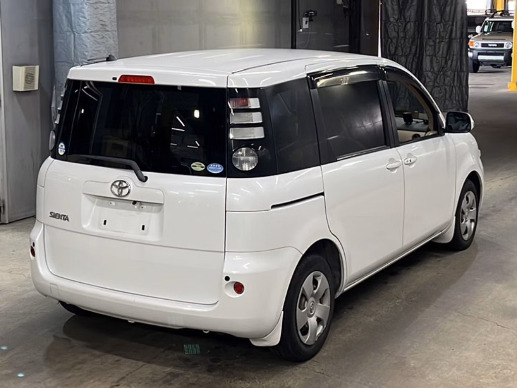 TOYOTA SIENTA