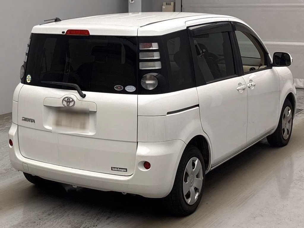 TOYOTA SIENTA