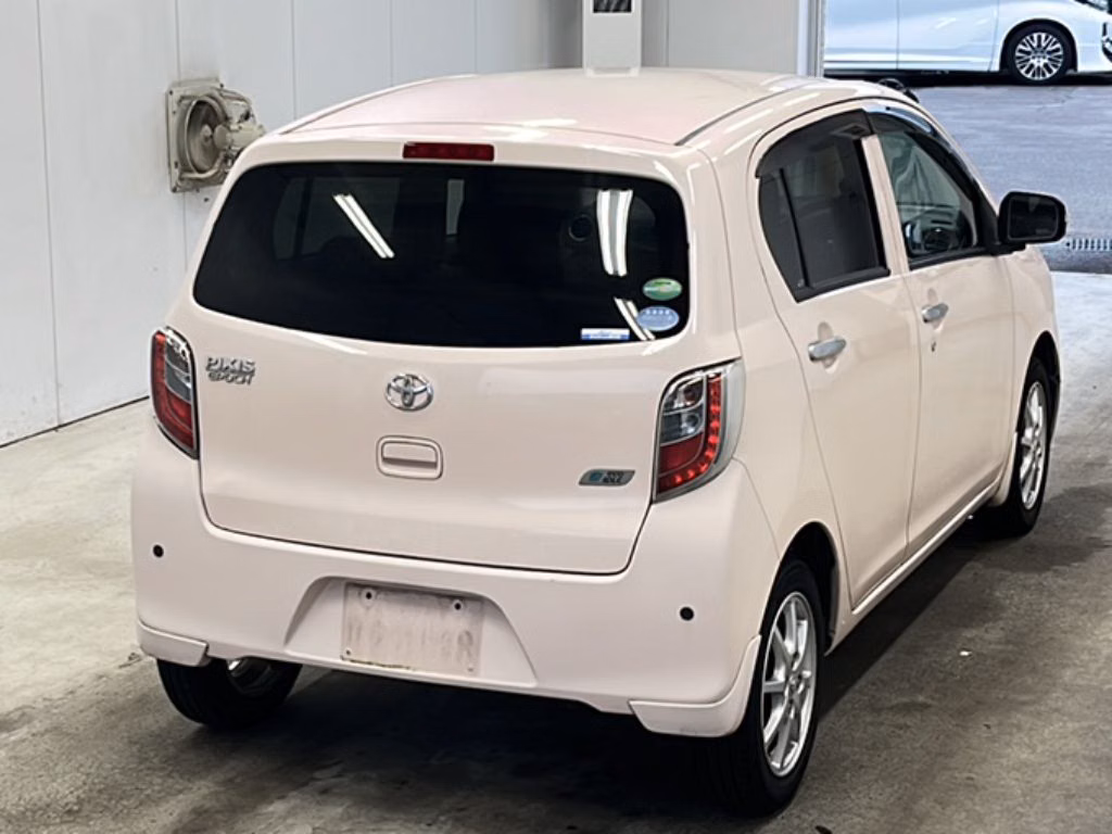 TOYOTA PIXIS EPOCH