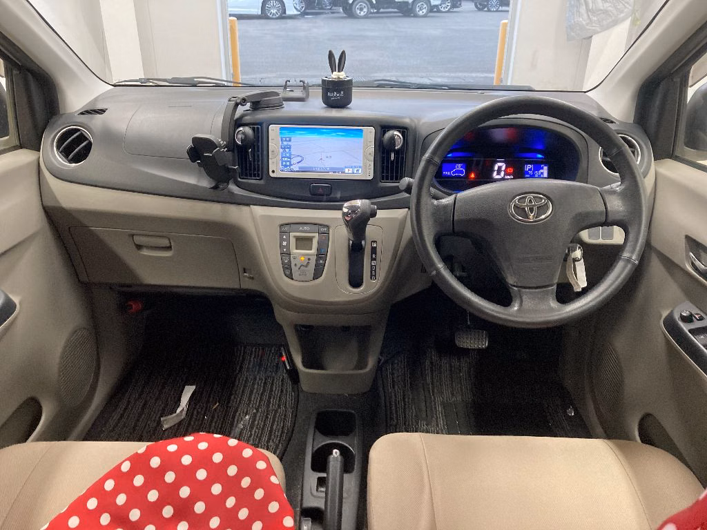 TOYOTA PIXIS EPOCH