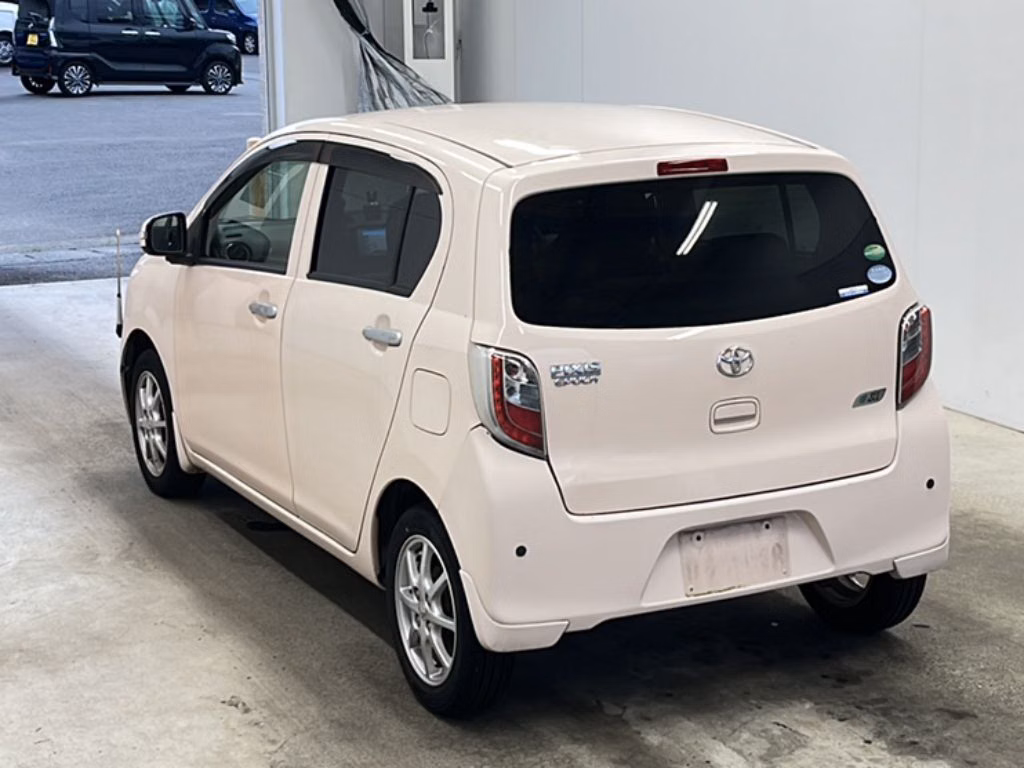 TOYOTA PIXIS EPOCH