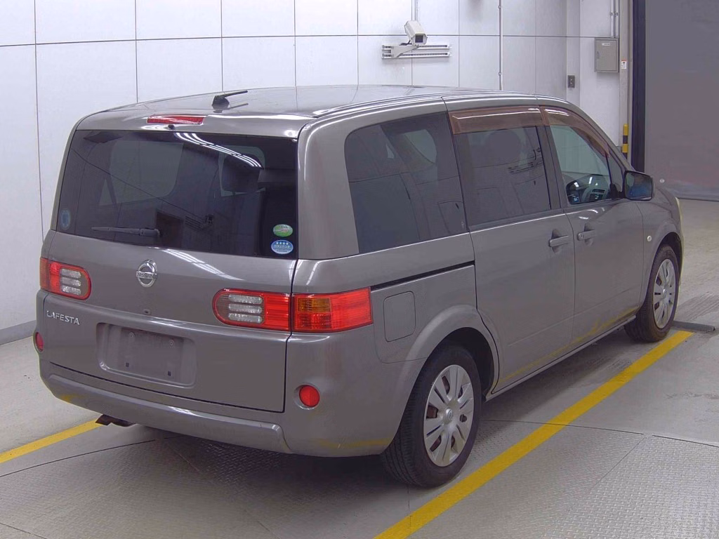 NISSAN LAFESTA