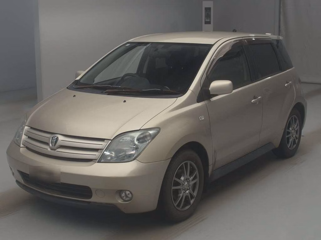 TOYOTA IST