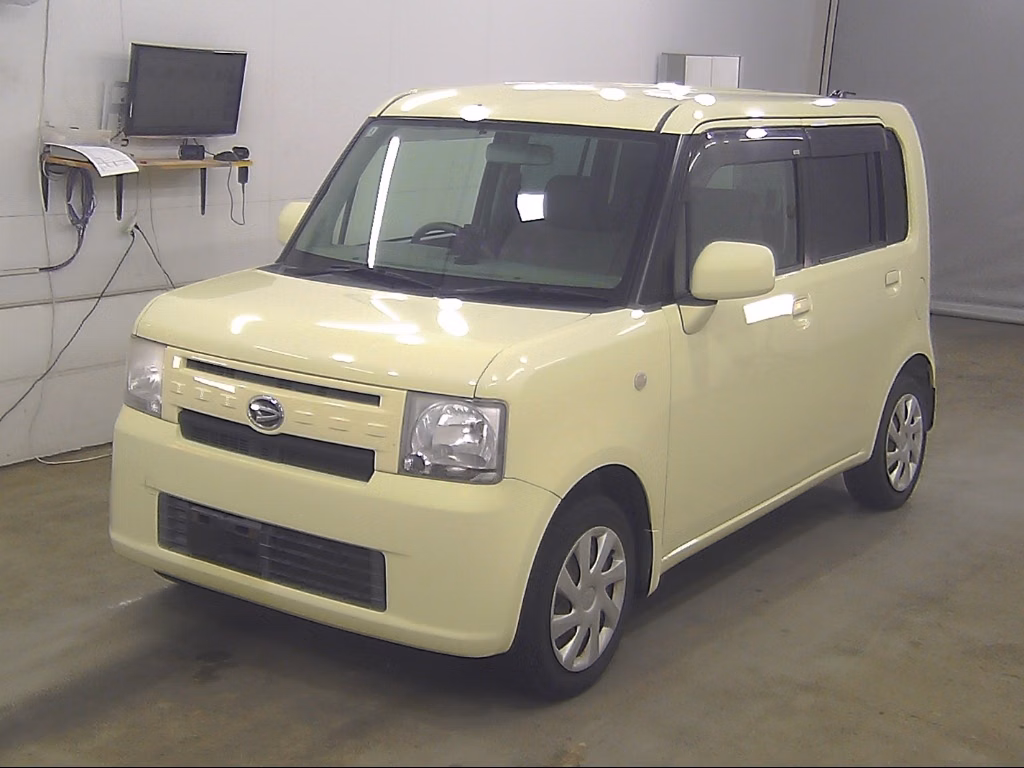 DAIHATSU MOVE CONTE