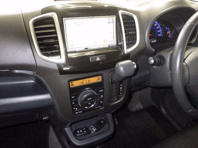 MITSUBISHI DELICA D:2