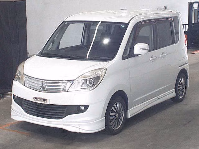 MITSUBISHI DELICA D:2