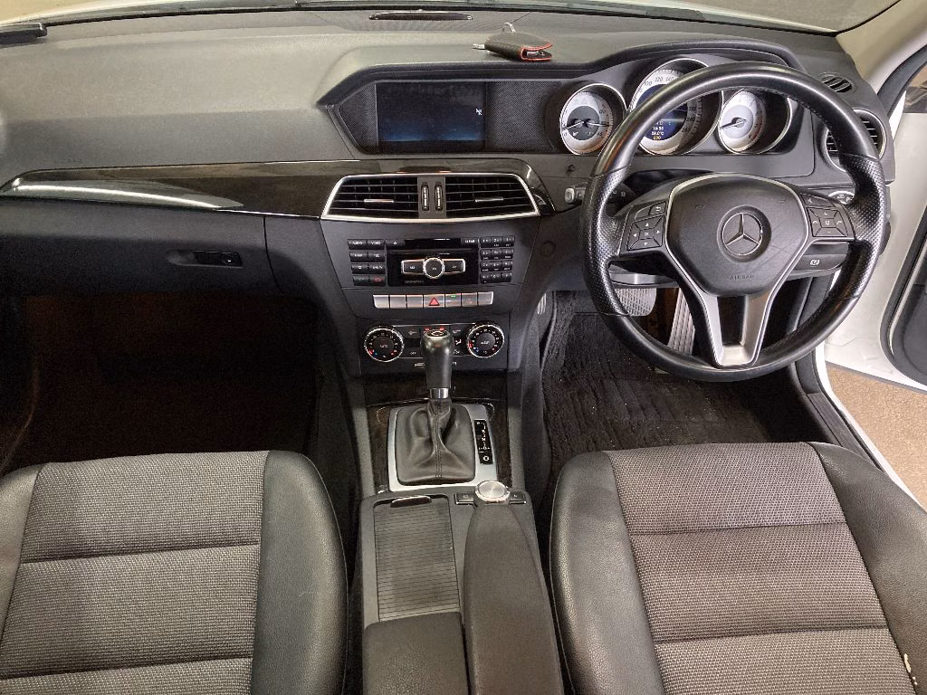 MERCEDES-BENZ C-CLASS