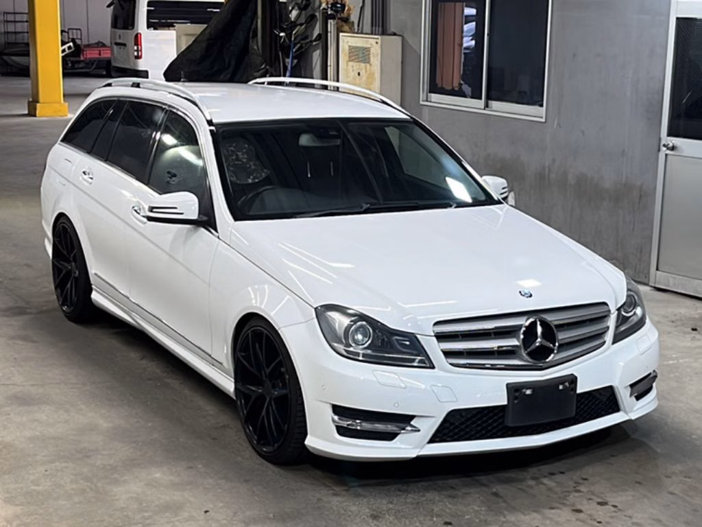 MERCEDES-BENZ C-CLASS